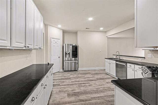 Building Photo - 9997 Knob Hollow Way