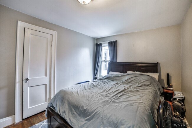 Building Photo - 153 Springville Ave