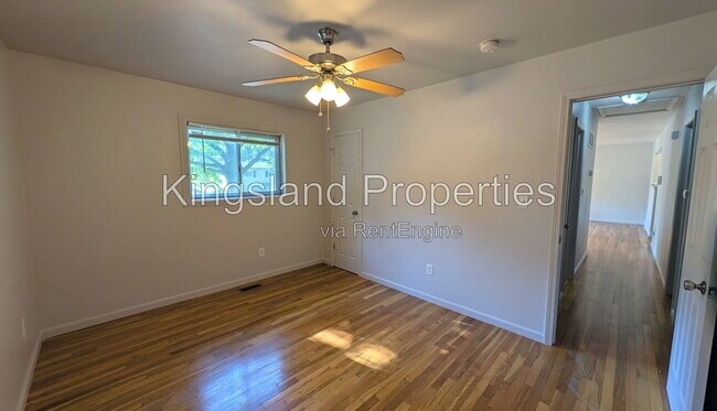 Building Photo - 272 Elmdale Dr
