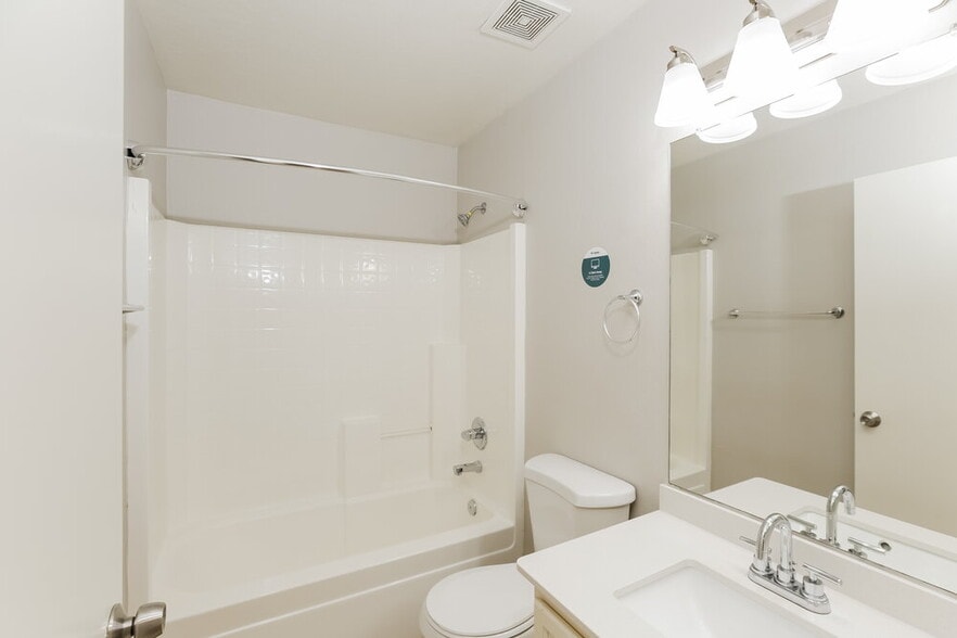 Building Photo - 11024 W Frier Dr