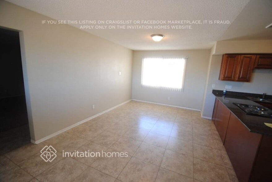 Building Photo - 3502 W Acoma Dr