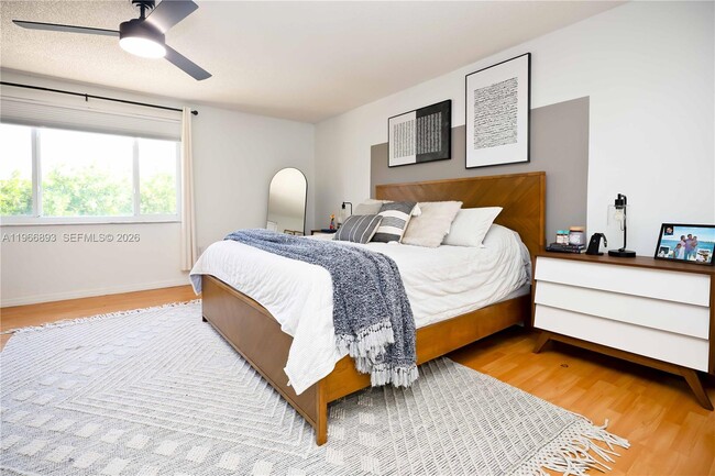 Building Photo - 3149 NW 71st Ave