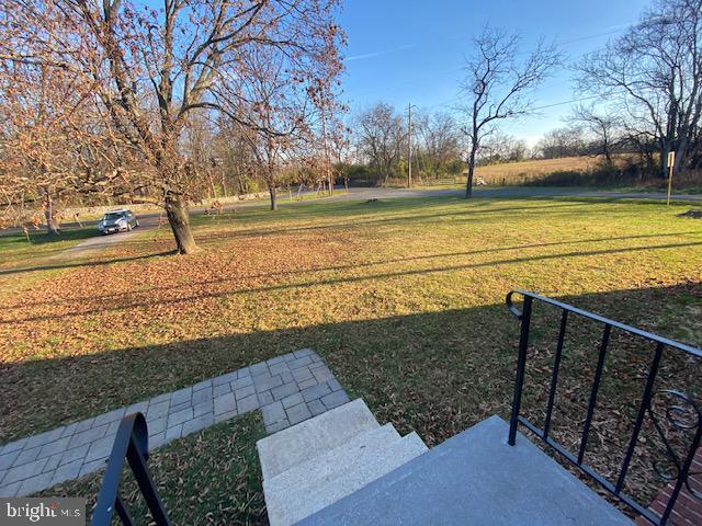 Building Photo - 17 Summerville Rd