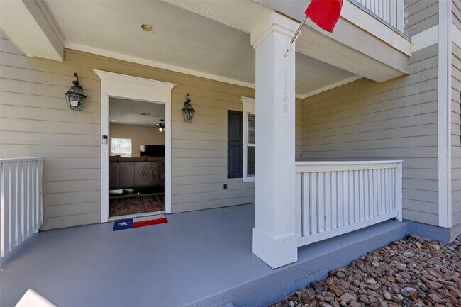 Building Photo - 1122 Detroit St