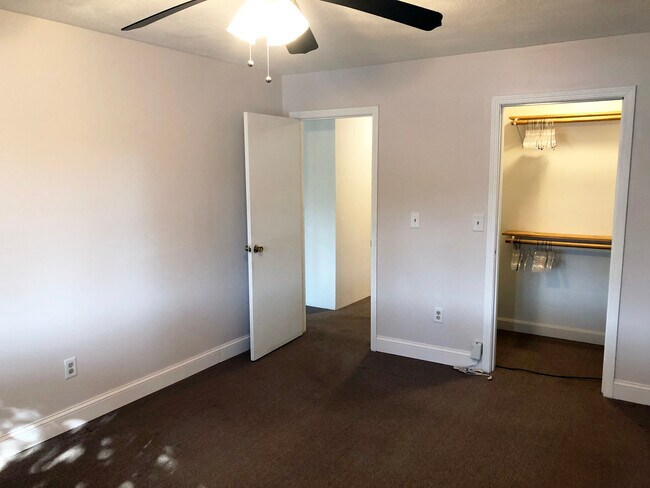 Building Photo - 395 Merrimack St