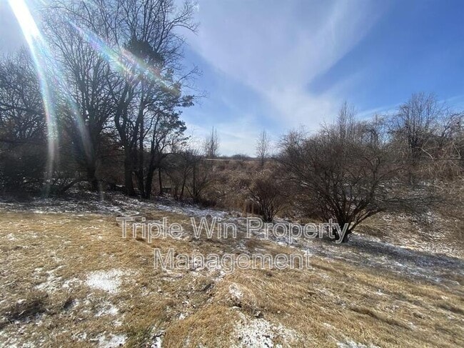 Building Photo - 14655 Fox Manor Dr