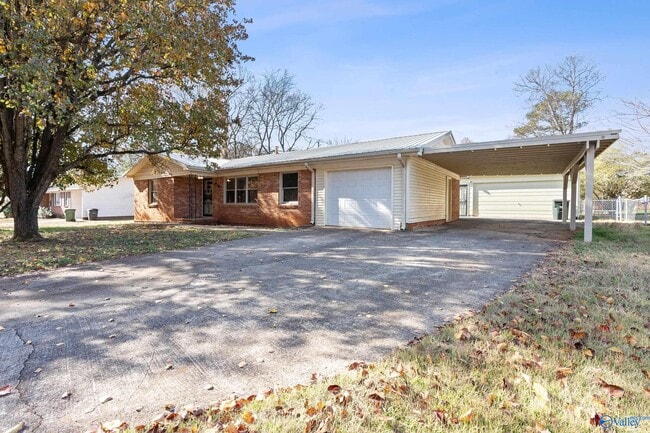 Building Photo - 1611 Clb Vw Dr NW