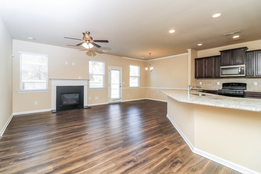 Building Photo - 32 Susie Creek Walk