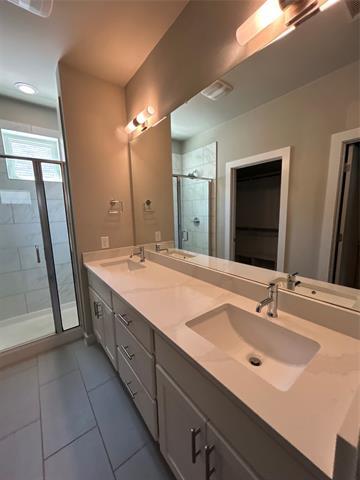 Building Photo - 1229 Clifftop Ln