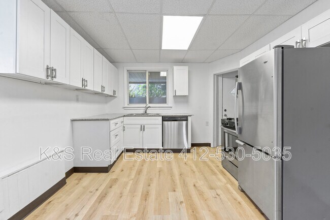 Building Photo - 2721 Berg St