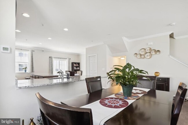 Building Photo - 14312 Potomac Heights Ln