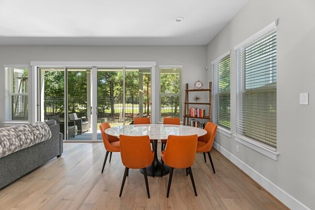 Building Photo - 11 Thorpe Ln