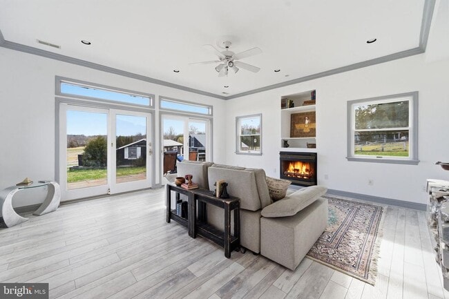 Building Photo - 11641 Glen Rd