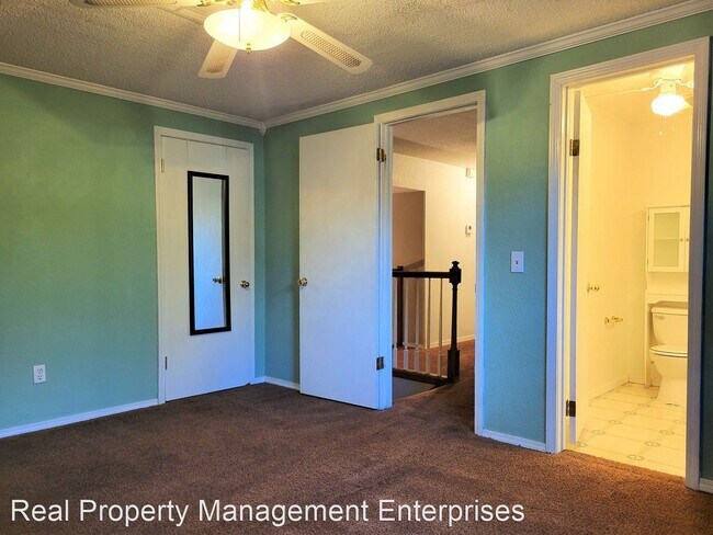 Building Photo - 6 br, 3.5 bath House - 8812 N Kensington Rd
