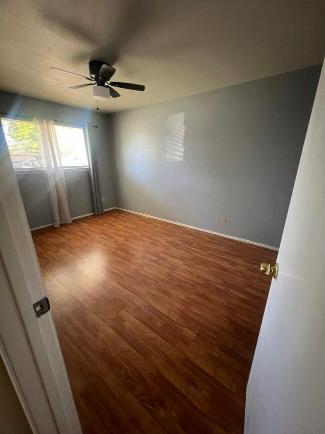 Building Photo - 1461 Topaz Way