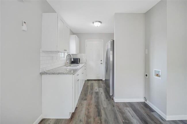 Building Photo - 7402 Wileyvale Rd