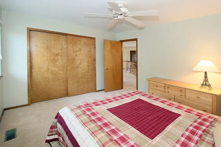 Building Photo - 4990 Nightshade Cir