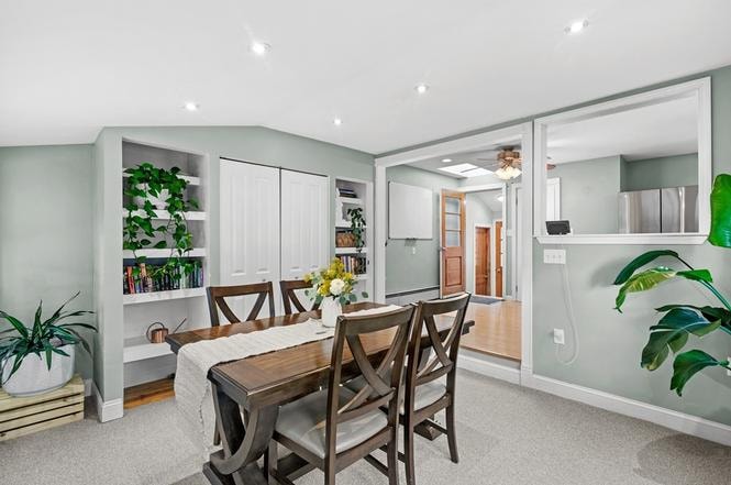 Building Photo - 10 Davignon St