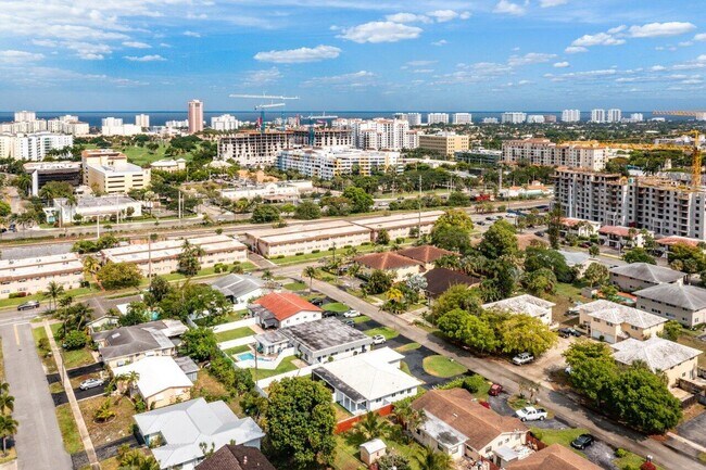 Building Photo - 245 SW 6th St