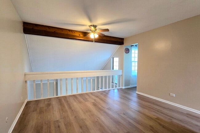 Building Photo - 963 Taylor Dr