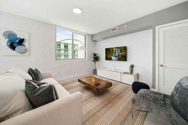 Building Photo - 3886 Biscayne Blvd