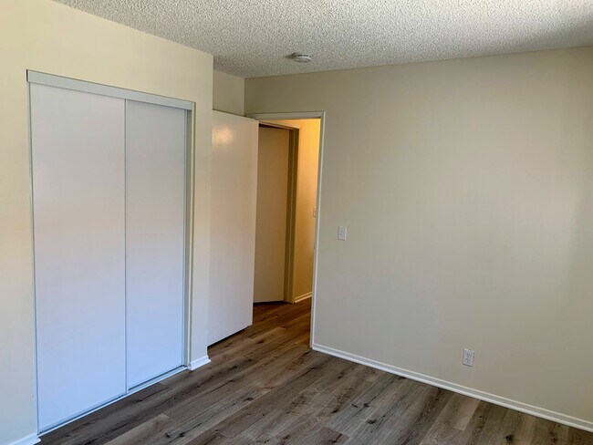 Building Photo - 1101 E South St