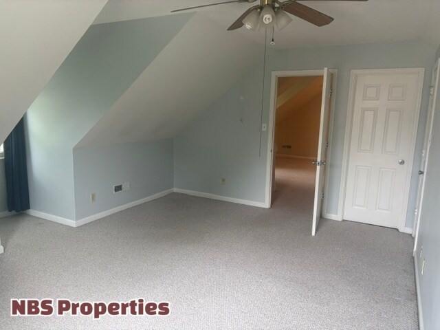 Building Photo - 7404 Foxglove Ln