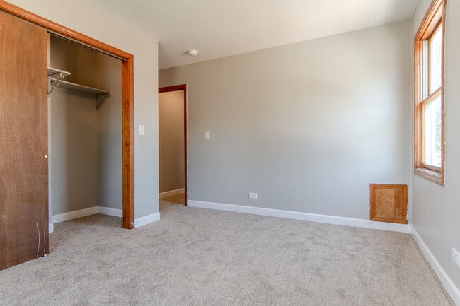 Building Photo - 301 Bohland Ave