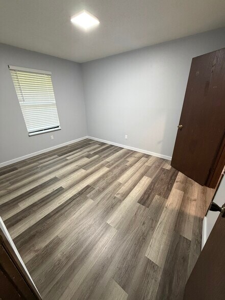 Master Bedroom - 1003 Cherokee St