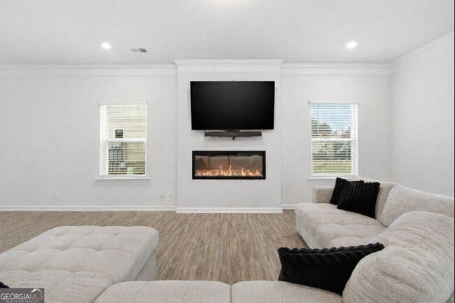 Building Photo - 3860 Pressley Ln