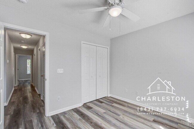 Building Photo - 230 Darcy Ave