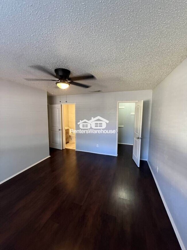 Building Photo - $500 Off Rent MOVE IN SPECIAL!!! Beautiful 4 bedroom Home In Garland!!
