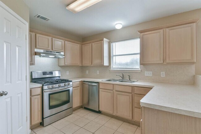 Building Photo - 5111 Chase Wind Ct