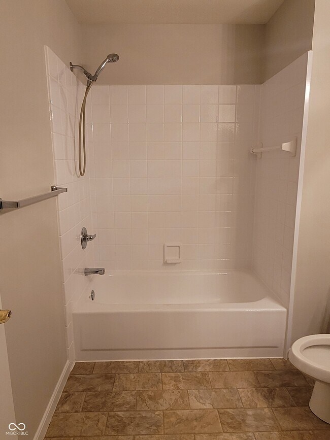 Building Photo - 9820 Legends Creek Dr