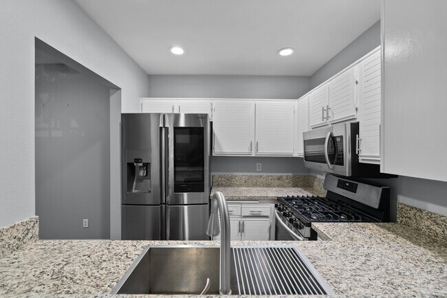Building Photo - 24145 Del Monte Dr.