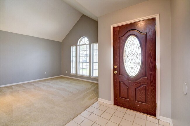 Building Photo - 2114 Whirlaway Dr