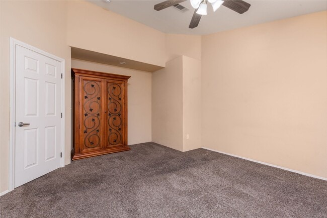 Building Photo - NW single story with four bedrooms and large backyard