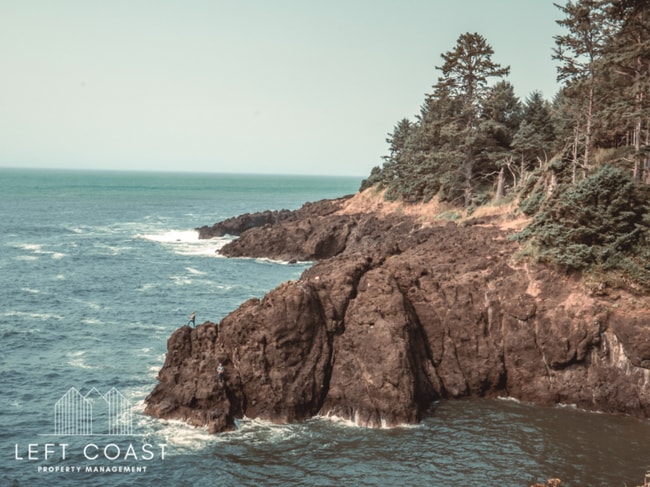 Building Photo - 2050 US-101