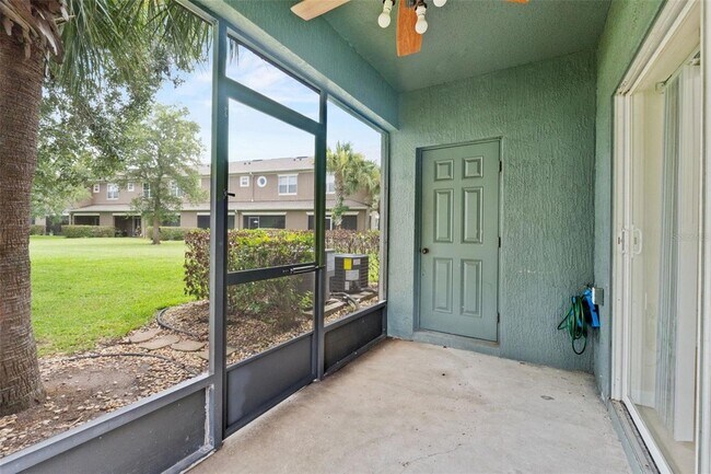 Building Photo - 10325 Manderley Way