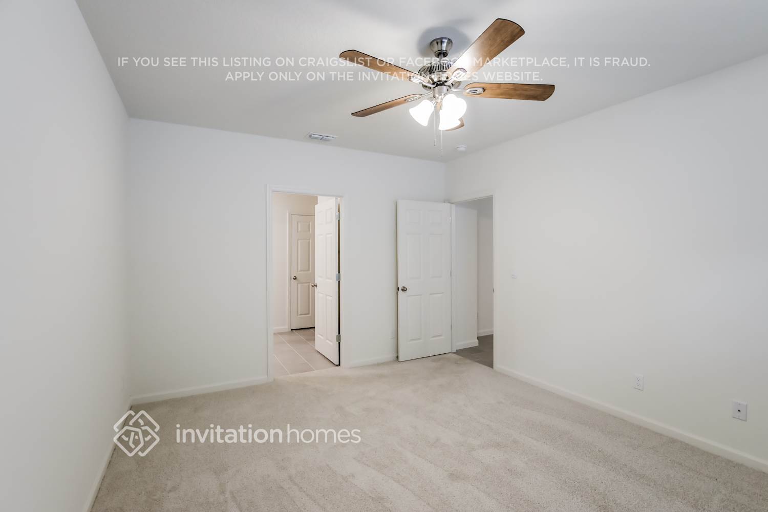 Building Photo - 9667 Seaspray Dr