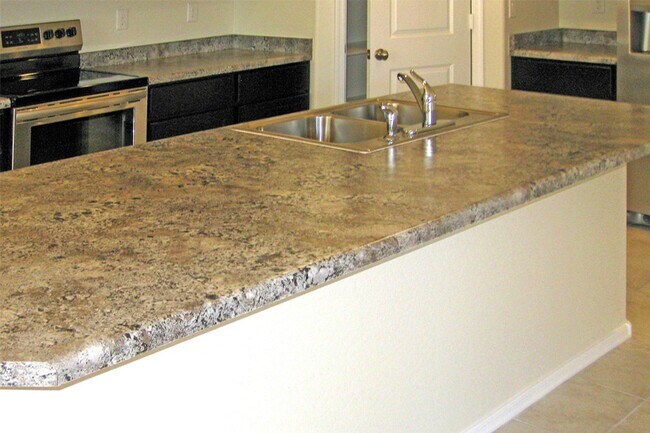 Building Photo - Four Bedroom home for rent in Magma Ranch for under $2000.00