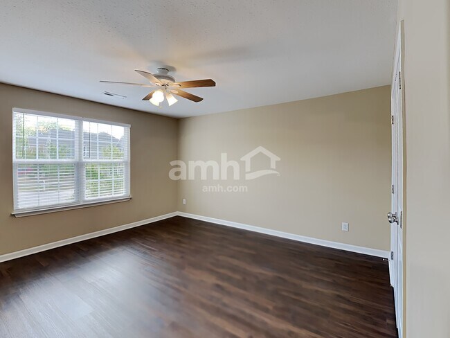 Building Photo - 1300 Cathedral Rock Ct