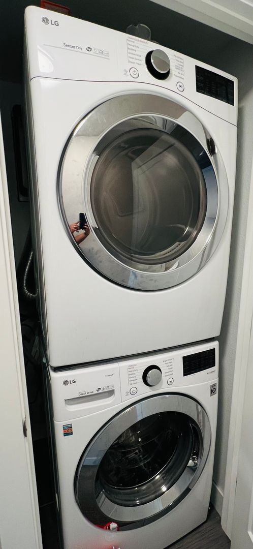 Building Photo - 3 Bed 3 1/2 Bath Townhouse in Denver's West Colfax Neighborhood