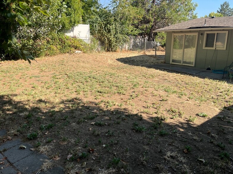 Building Photo - 3101 Juanipero Way