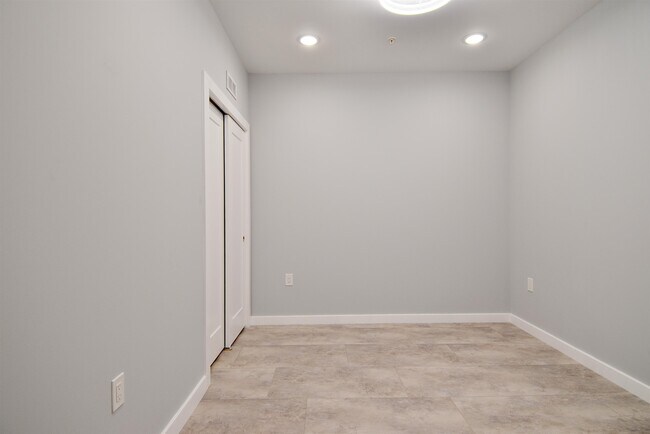 Building Photo - 82-84 E 31ST St