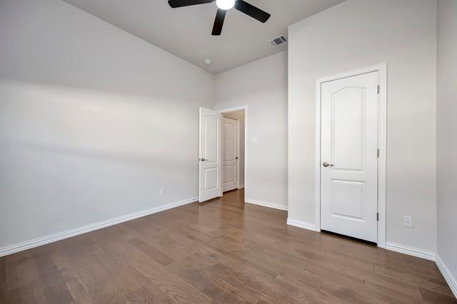 Building Photo - 1104 Superbloom Ave