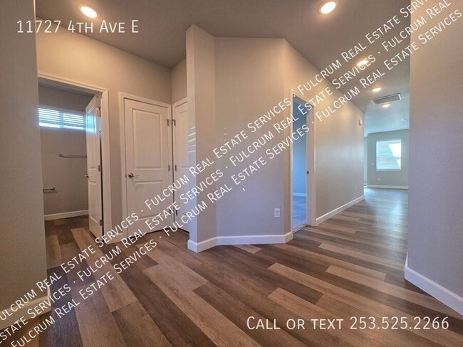 Building Photo - 11727 4th Ave E