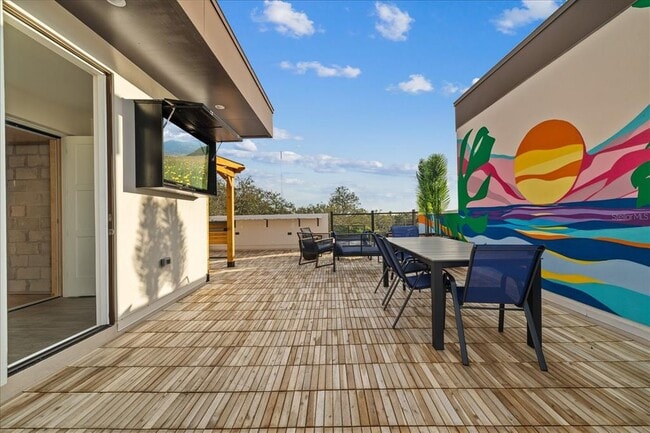 Building Photo - 623 Petit Wy