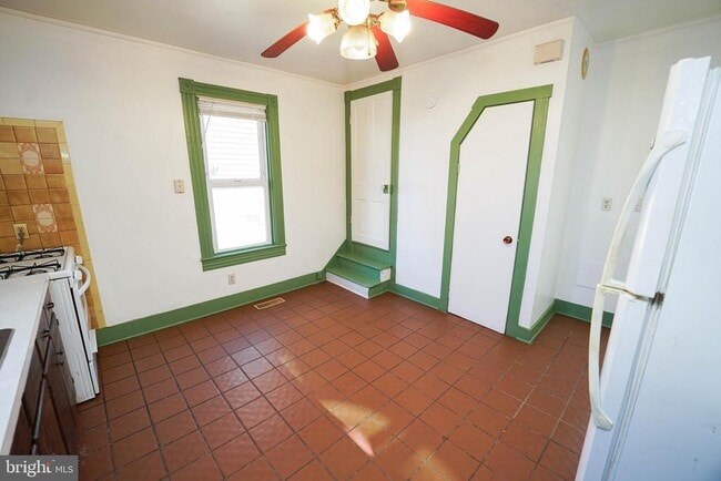 Building Photo - 415 E East St