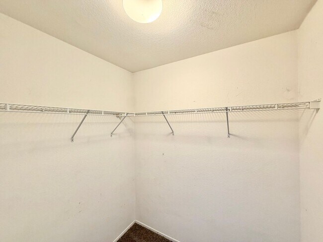 Building Photo - Spacious 5 Bedroom Redhawk Home with LARGE Loft & Backyard in Prime Location